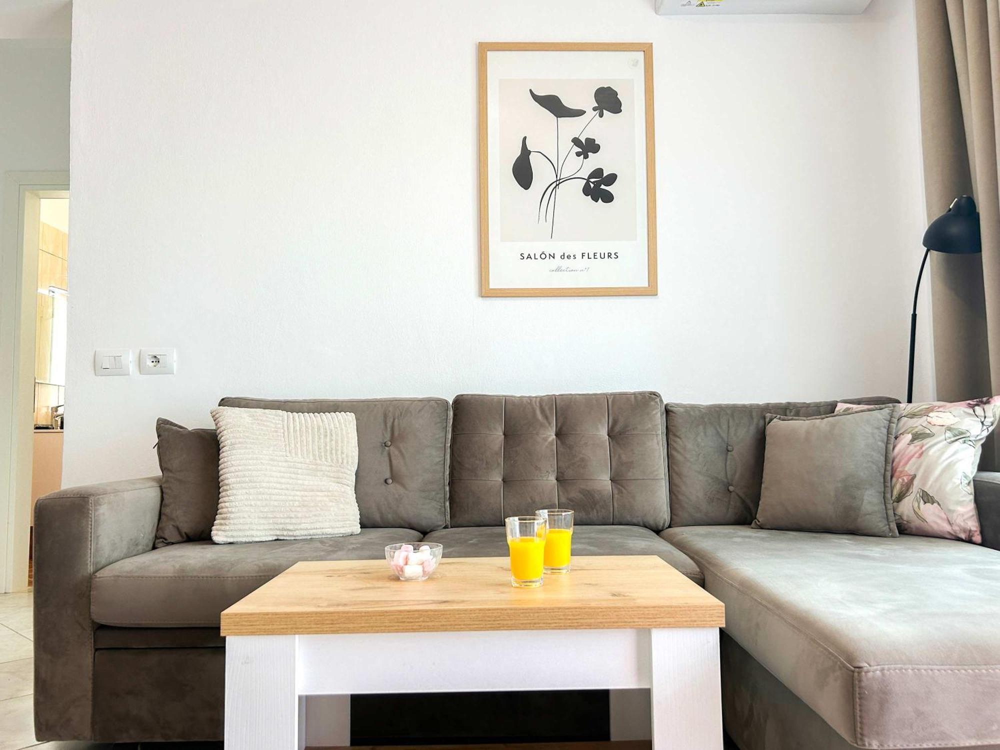 Apartment Lada 756 ดูร์เรส ภายนอก รูปภาพ